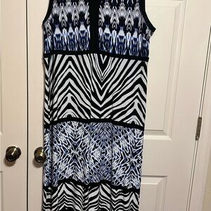 Chico's Travelers Black, Blue and White Maxi Dress  Chicos size 3. X-Large